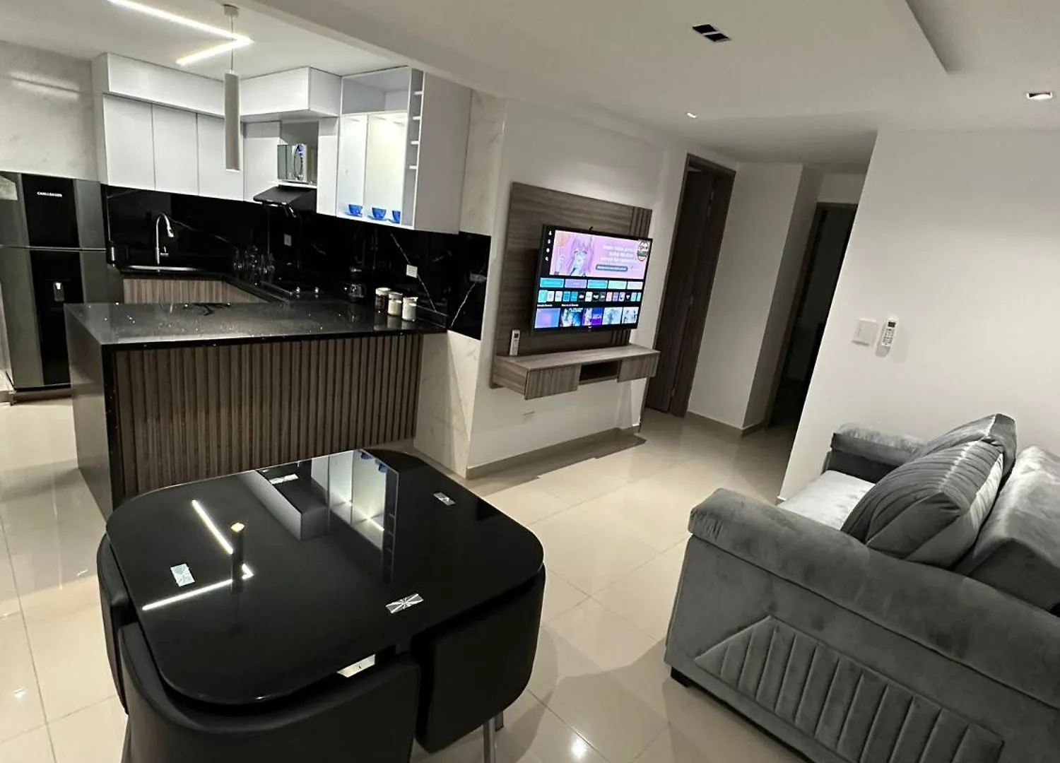 Gama Alta Aparta Suites Cali 0*,  Κολομβία